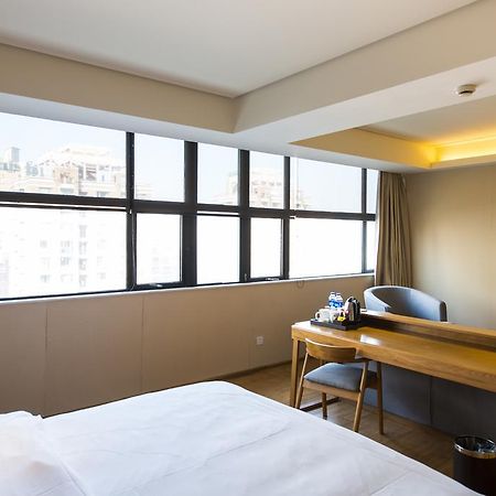 Ji Hotel Wuhan Guanggu Plaza Экстерьер фото